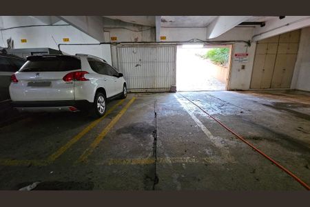 Apartamento à venda com 140m², 3 quartos e 2 vagas Apartamento à venda com 140m², 3 quartos e 2 vagasGaragem Vaga 2