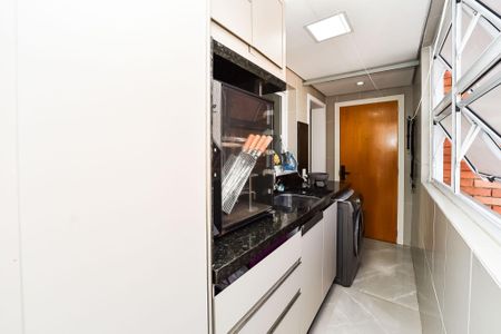 Apartamento à venda com 140m², 3 quartos e 2 vagas Apartamento à venda com 140m², 3 quartos e 2 vagasÁrea de Serviço