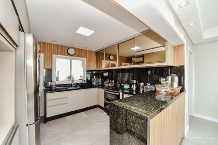 Apartamento à venda com 140m², 3 quartos e 2 vagas Apartamento à venda com 140m², 3 quartos e 2 vagasCozinha