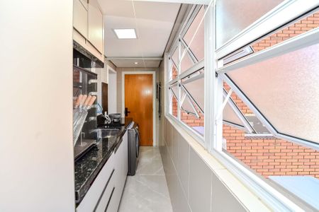 Apartamento à venda com 140m², 3 quartos e 2 vagas Apartamento à venda com 140m², 3 quartos e 2 vagasÁrea de Serviço