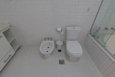 Apartamento para alugar com 202m², 4 quartos e 2 vagasBanheiro da Suíte 1