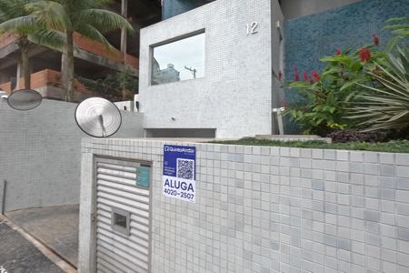 Apartamento para alugar com 202m², 4 quartos e 2 vagasPlaca