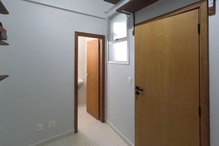 Apartamento para alugar com 202m², 4 quartos e 2 vagasQuarto de Serviço