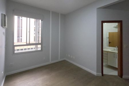 Apartamento para alugar com 202m², 4 quartos e 2 vagasSuíte 1