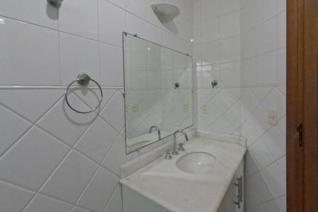 Apartamento para alugar com 202m², 4 quartos e 2 vagasBanheiro da Suíte 2