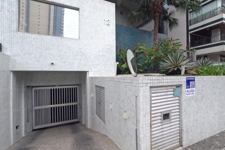 Apartamento para alugar com 202m², 4 quartos e 2 vagasPlaca