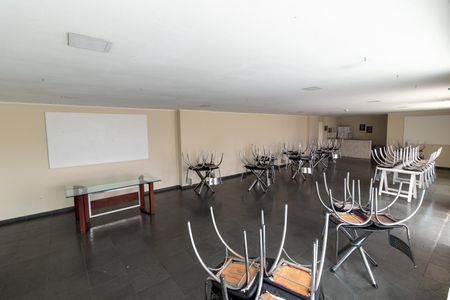 Apartamento à venda com 72m², 3 quartos e 1 vagaÁrea comum - Salão de festas