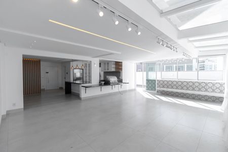 Apartamento à venda com 245m², 4 quartos e 4 vagasÁrea Externa