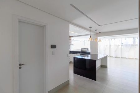 Apartamento à venda com 245m², 4 quartos e 4 vagasSala