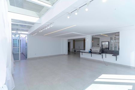 Apartamento à venda com 245m², 4 quartos e 4 vagasÁrea Externa