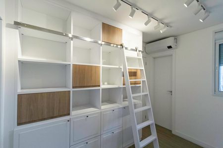 Apartamento à venda com 245m², 4 quartos e 4 vagasQuarto 1