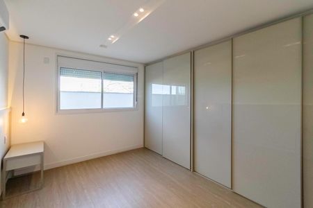 Apartamento à venda com 245m², 4 quartos e 4 vagasSuíte 2
