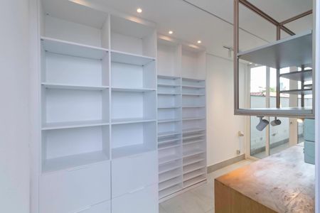 Apartamento à venda com 245m², 4 quartos e 4 vagasÁrea Externa