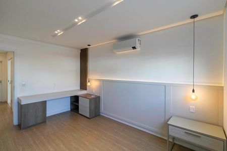 Apartamento à venda com 245m², 4 quartos e 4 vagasSuíte 2