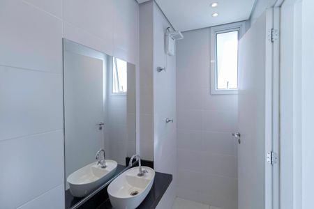 Apartamento à venda com 245m², 4 quartos e 4 vagasBanheiro de serviço