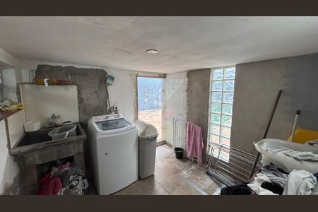 Casa à venda com 263m², 4 quartos e 4 vagas Casa à venda com 263m², 4 quartos e 4 vagasÁrea de Serviço