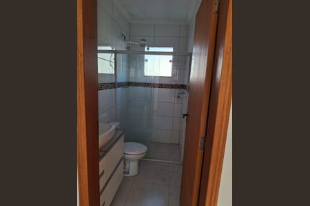 Casa à venda com 181m², 3 quartos e 4 vagas Casa à venda com 181m², 3 quartos e 4 vagasBanheiro Social
