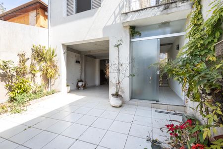 Casa à venda com 160m², 3 quartos e 3 vagas Casa à venda com 160m², 3 quartos e 3 vagasGaragem