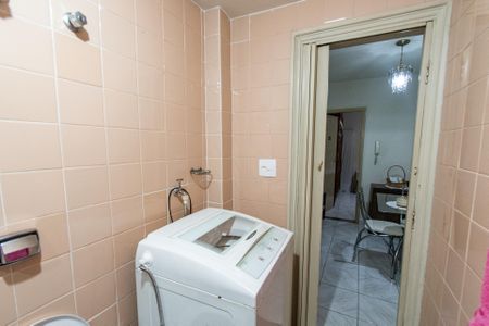 Apartamento à venda com 45m², 2 quartos e 1 vaga Apartamento à venda com 45m², 2 quartos e 1 vagaBanheiro