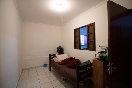 Casa à venda com 175m², 5 quartos e 3 vagas Casa à venda com 175m², 5 quartos e 3 vagasQuarto 2