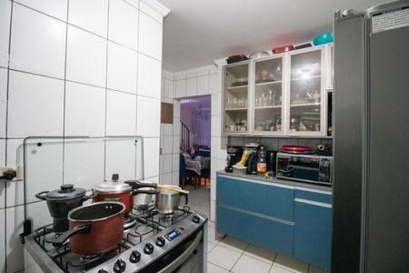 Casa à venda com 175m², 5 quartos e 3 vagas Casa à venda com 175m², 5 quartos e 3 vagasCozinha