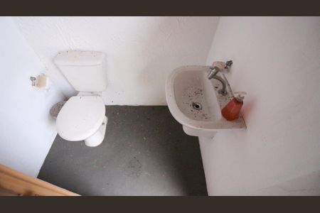 Casa à venda com 245m², 4 quartos e 6 vagasLavabo