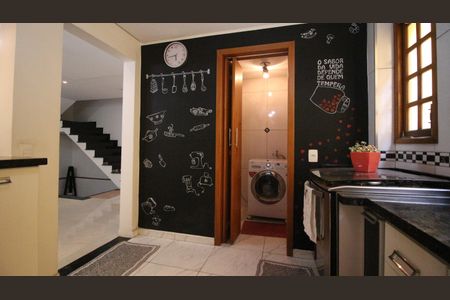 Casa à venda com 245m², 4 quartos e 6 vagasCozinha