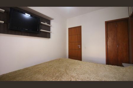 Casa à venda com 245m², 4 quartos e 6 vagasSuíte