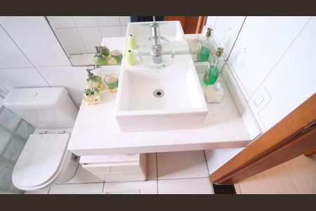 Casa à venda com 245m², 4 quartos e 6 vagasBanheiro 1