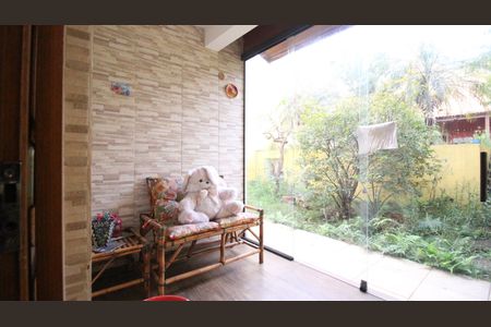 Casa à venda com 245m², 4 quartos e 6 vagasQuintal