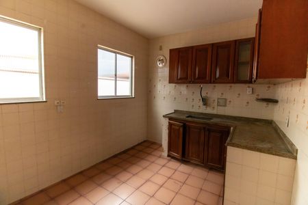 Casa à venda com 178m², 5 quartos e 3 vagas Casa à venda com 178m², 5 quartos e 3 vagasCozinha