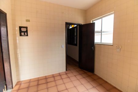 Casa à venda com 178m², 5 quartos e 3 vagas Casa à venda com 178m², 5 quartos e 3 vagasCozinha