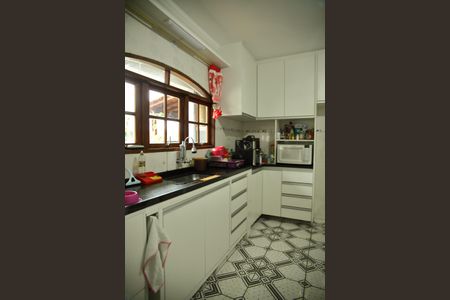 Casa para alugar com 200m², 3 quartos e 2 vagasCozinha