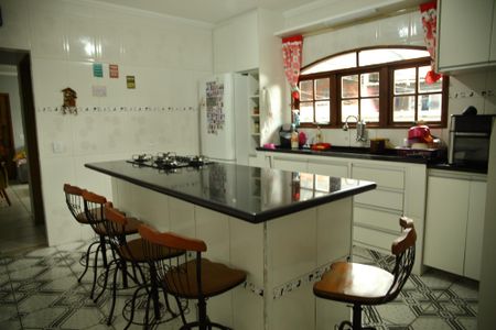 Casa para alugar com 200m², 3 quartos e 2 vagasCozinha