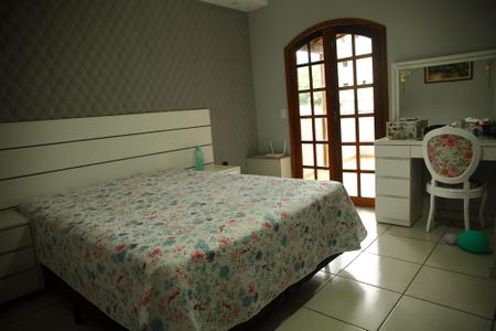 Casa para alugar com 200m², 3 quartos e 2 vagasSuíte 2