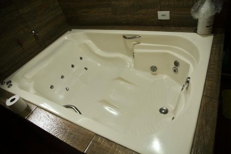 Casa para alugar com 200m², 3 quartos e 2 vagasBanheiro Suíte 2