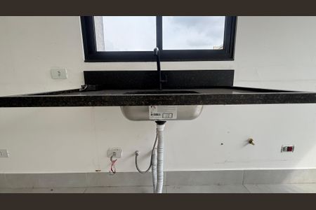 Apartamento à venda com 100m², 2 quartos e 2 vagasCozinha