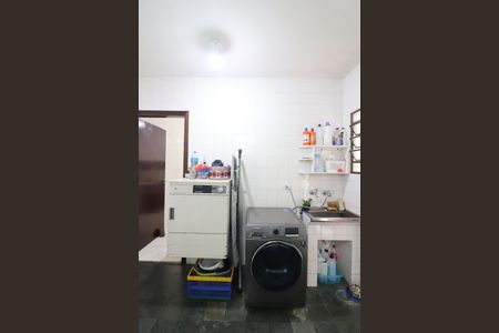 Casa à venda com 165m², 3 quartos e 2 vagasÁrea de Serviço