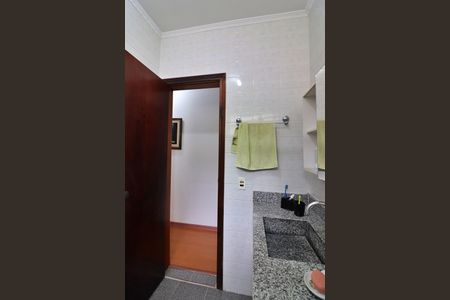 Casa à venda com 165m², 3 quartos e 2 vagasBanheiro Social