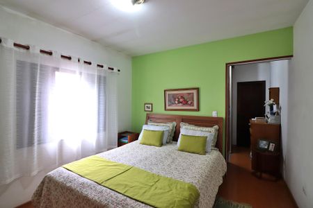 Casa à venda com 165m², 3 quartos e 2 vagasSuíte