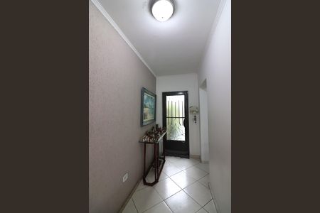 Casa à venda com 165m², 3 quartos e 2 vagasHall