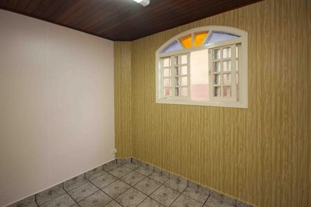 Casa para alugar com 100m², 2 quartos e 1 vaga Casa para alugar com 100m², 2 quartos e 1 vagaQuarto