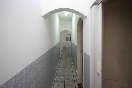 Corredor de casa para alugar com 1 quarto, 100m² em Vila Antonieta, São Paulo