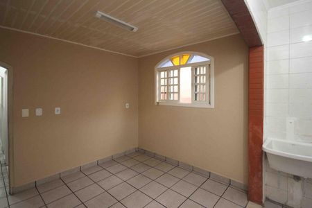 Casa para alugar com 100m², 2 quartos e 1 vaga Casa para alugar com 100m², 2 quartos e 1 vagaSala de Jantar