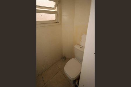 Casa para alugar com 100m², 2 quartos e 1 vaga Casa para alugar com 100m², 2 quartos e 1 vagaBanheiro