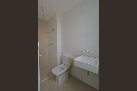 Apartamento à venda com 85m², 3 quartos e 2 vagas Apartamento à venda com 85m², 3 quartos e 2 vagasBanheiro da Suíte