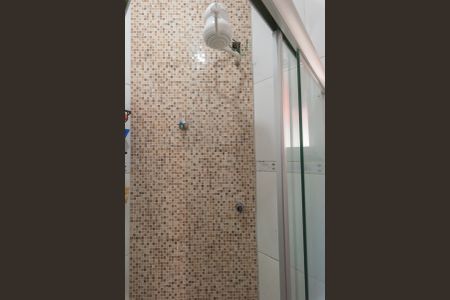 Apartamento à venda com 57m², 2 quartos e 1 vaga Apartamento à venda com 57m², 2 quartos e 1 vagaBanheiro