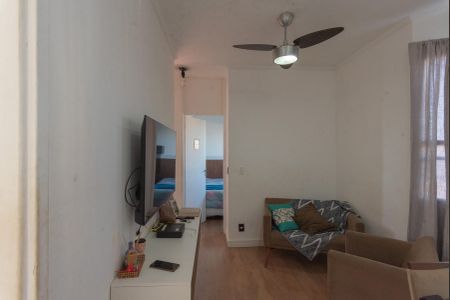 Apartamento à venda com 57m², 2 quartos e 1 vaga Apartamento à venda com 57m², 2 quartos e 1 vagaSala