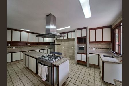 Casa à venda com 1600m², 4 quartos e 8 vagas