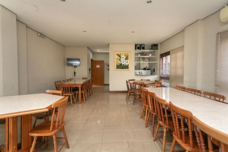 Apartamento à venda com 80m², 2 quartos e 1 vaga Salão de Festas